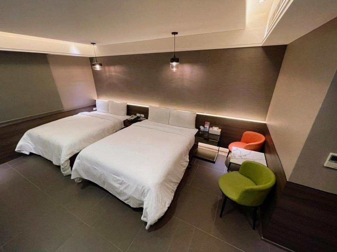 Ouge Motel - Fengshan Kaohsiung Exterior photo