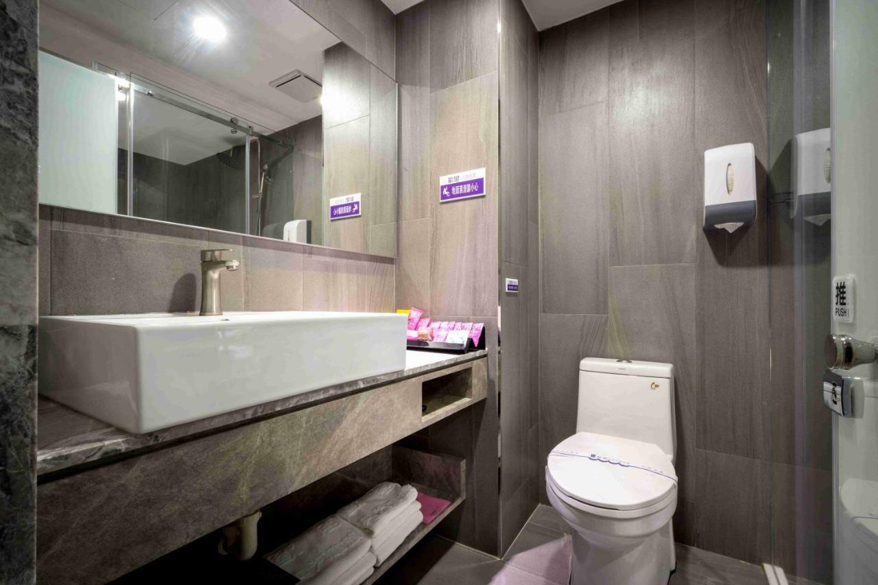Ouge Motel - Fengshan Kaohsiung Exterior photo