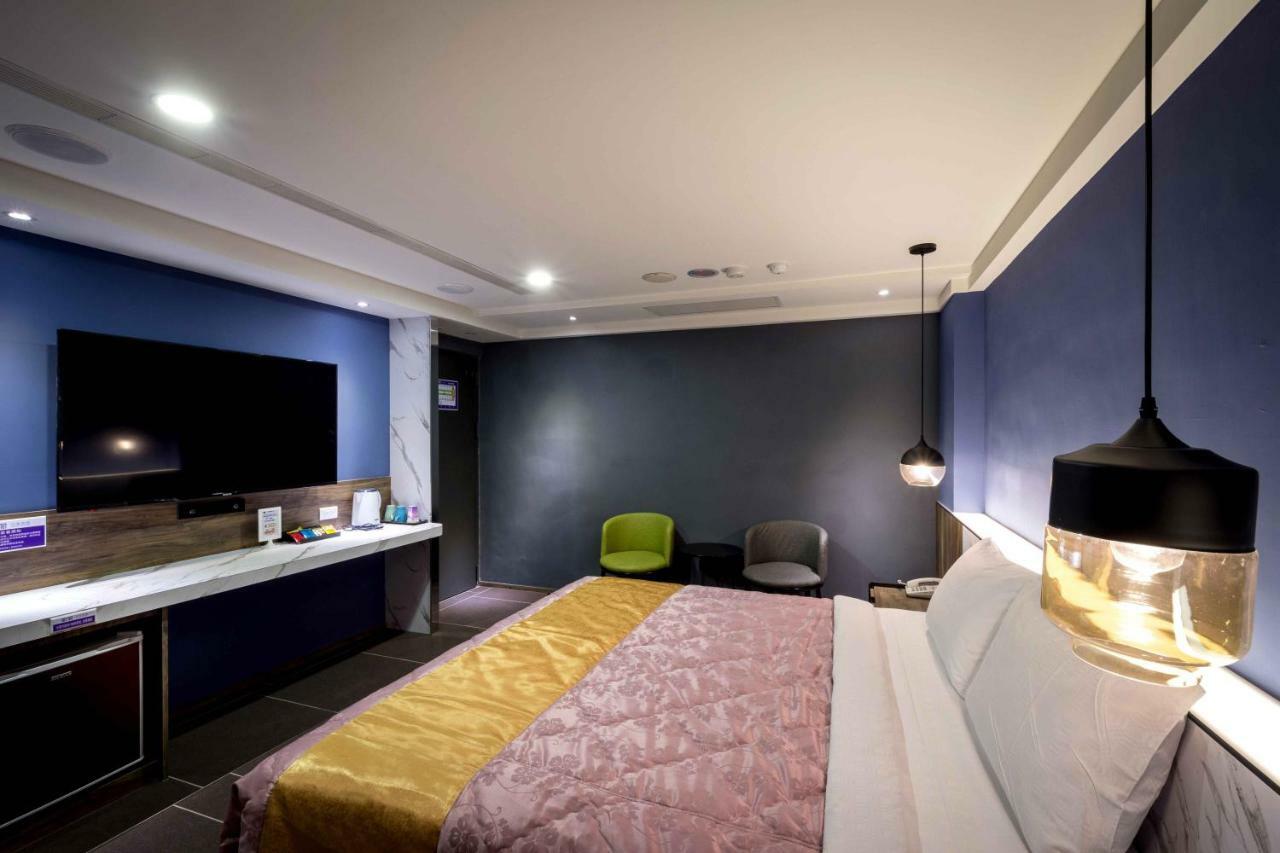 Ouge Motel - Fengshan Kaohsiung Exterior photo