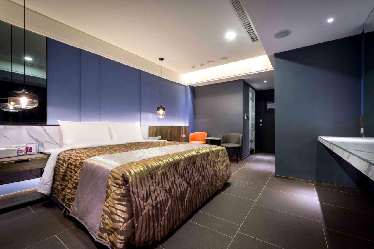 Ouge Motel - Fengshan Kaohsiung Exterior photo